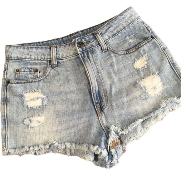 BDG HIGH RISE DREE CHEEKY DISTRESSED RAW HEM DENIM SHIRTS 28‎ - Picture 1 of 12